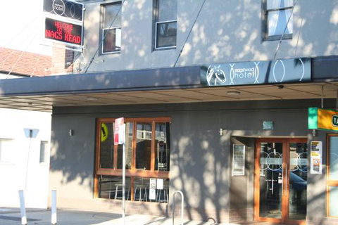 Nag's Head Hotel - Travel Agents 0