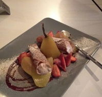 Crate Pizzeria  Wine Bar - Tourism Guide