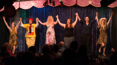 Footlights Theatre Restaurant - Cruises Travel 2