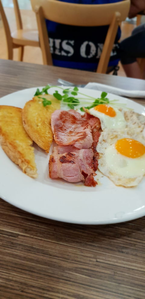 Degani Bakery Cafe - Cruises Travel 2