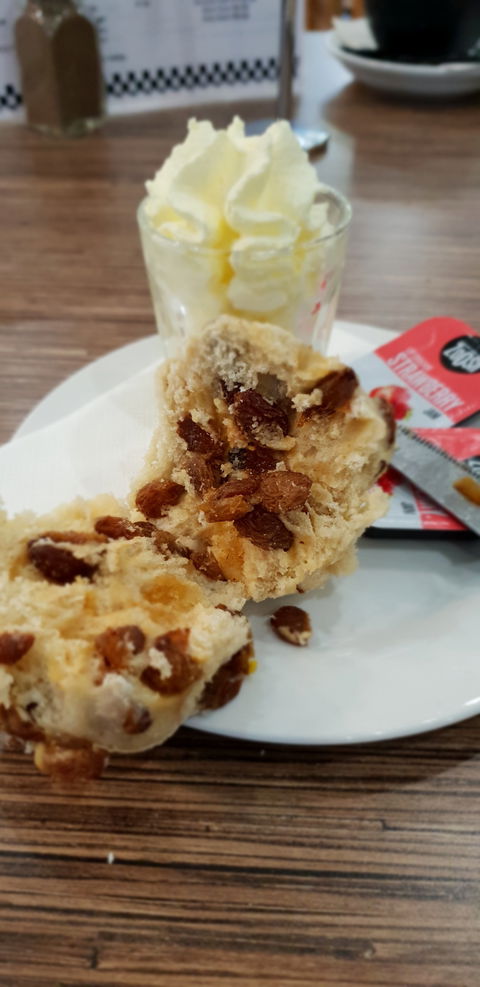 Degani Bakery Cafe - Cruises Travel 4