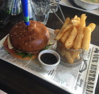 Cafe Loftus - Tourism Guide