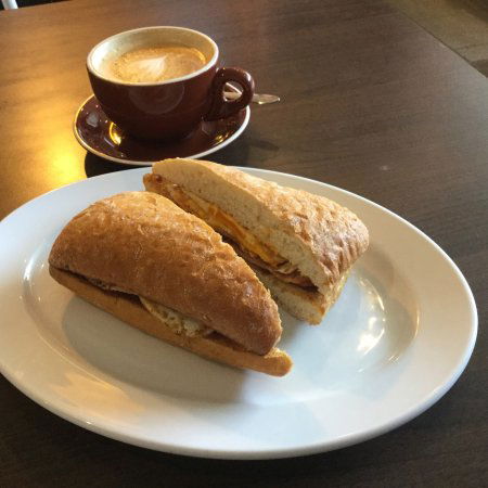 HCafe Quakers Court - Travel Search 0