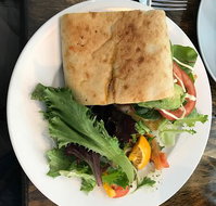 No 325 Cafe - Tourism Guide