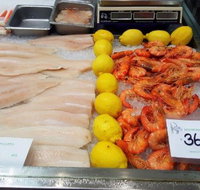 Molly's Seafood - Tourism Guide