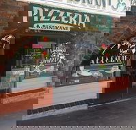 Anna  Sam Pizzeria Restaurant - Cruises Travel