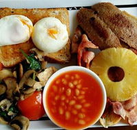 Crowded house cafe scone - Travel Agents