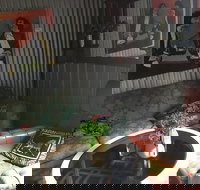 Loo Loos Coffee Shack - Travel Agents