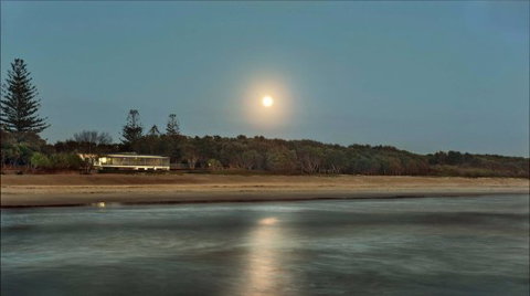 Sandbar & Restaurant - Travel Agents 0