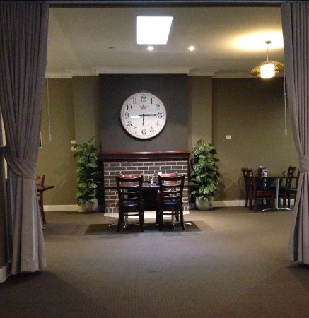 The Dining Room At The Imperial Hotel - Cruises Travel 0