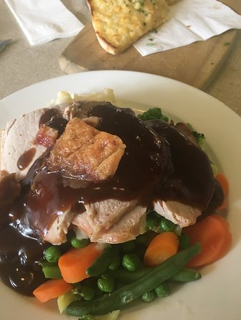 The Royal Hotel Motel - Travel Agents 0