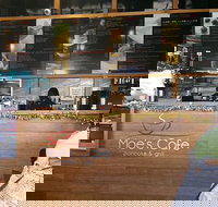 Moe's Pancake Cafe - Travel Search