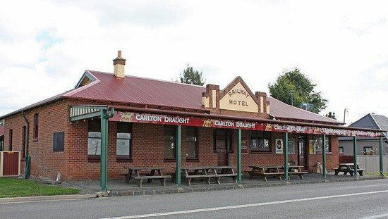 Spring Hill NSW Travel Agents