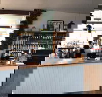 Kiki's In The Grove - Travel Agents