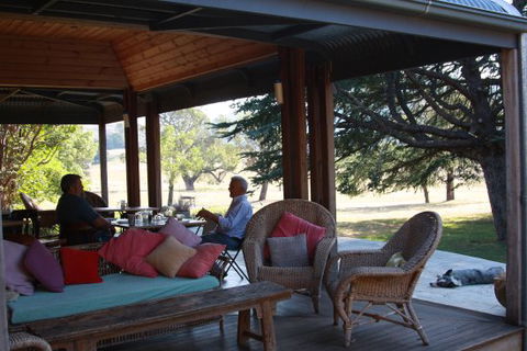 Duck'n Fishes Cafe & Bar - Travel Agents 0