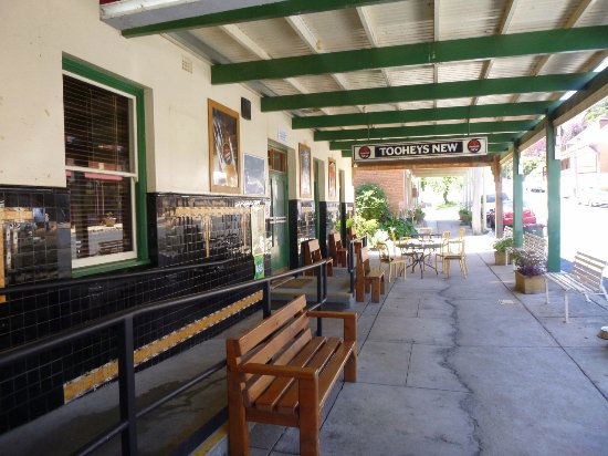 Carcoar NSW Cruises Travel