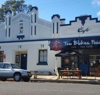 Two Blokes Cafe - Cruises Travel
