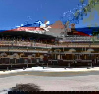 Ariah Park Hotel Dining  Bar - Travel Agents