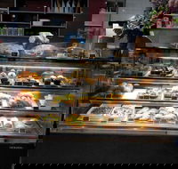 Kinky Swell - Travel Search