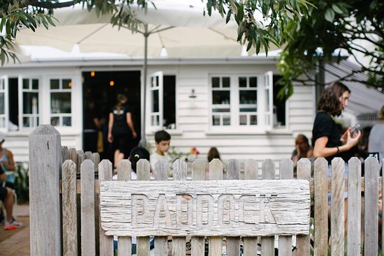 Miami QLD Travel Search