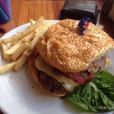 The Red Parrot Cafe - Tourism Guide 0