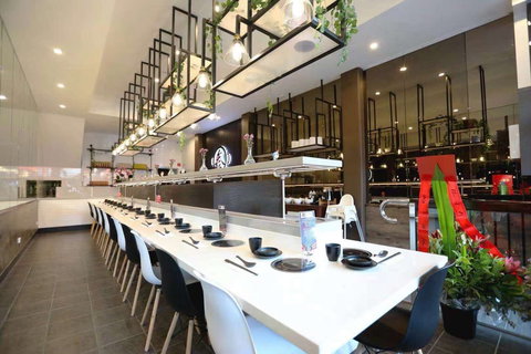 Modern Hotpot - Travel Search 0