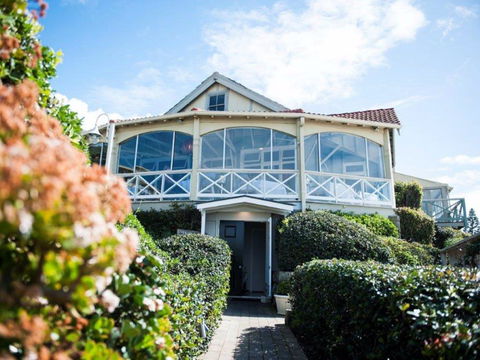 Pilu At Freshwater - Travel Agents 2