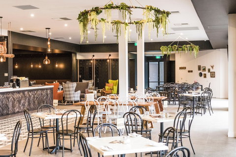 The Woodcroft Hotel - Travel Agents 0