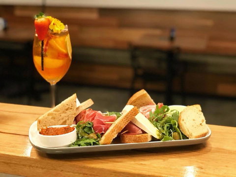 Cenzo's Cafe And Bar - Travel Agents 0