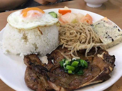 Com Tam Van Phat - Tourism Guide 0