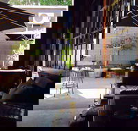 Rett's Coffee - Travel Search