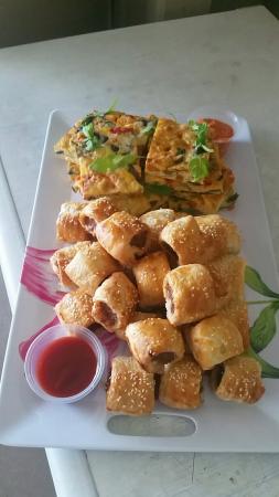 Molly & Me Cafe - Travel Agents 0