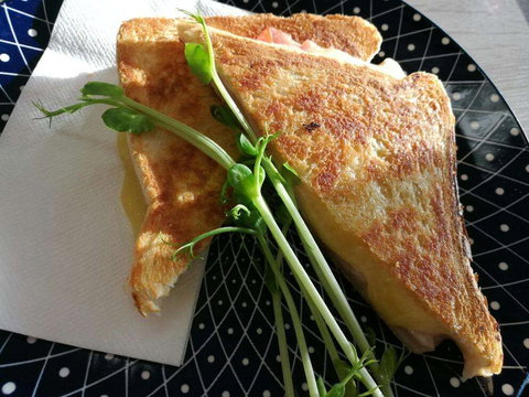 Deckchair Cafe - Travel Agents 0