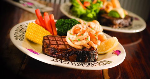 Hog's Australia's Steakhouse - Cleveland - Cruises Travel 0