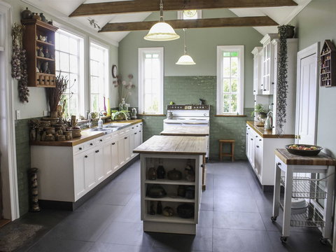 The Farmhouse Kitchen Tasmania - Travel Agents 0