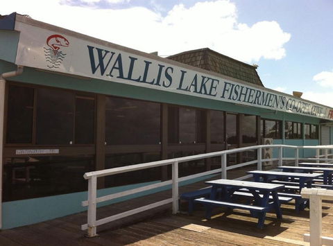 Wallis Lake Fishermans Co-op - Cruises Travel 0