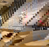 Akai Ushi - Travel Search