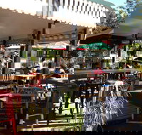 Cafe Clunes - Travel Search