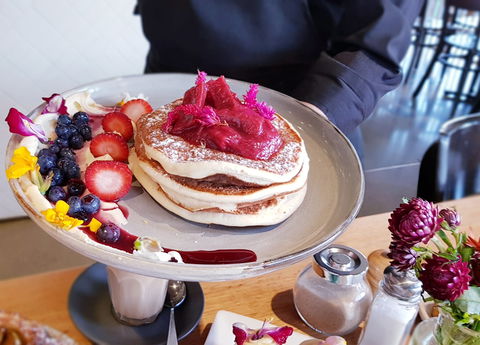 Little Oak Eatery - Tourism Guide 0