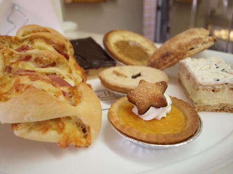AJ's Hotbake - Cruises Travel 0