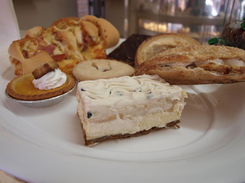 AJ's Hotbake - Cruises Travel 2