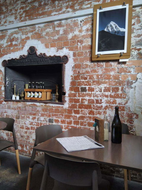 Laneway - Travel Search 1