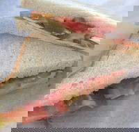 Luna Bakery - Travel Search