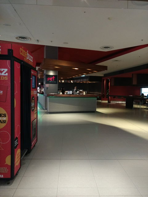 Set Bar And Cafe - Macquarie Park - Travel Agents 0