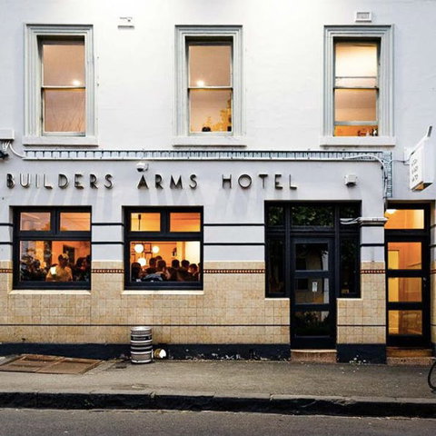 Fee Fee's Bar - Travel Search 0