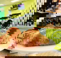 Trattoria Italiana - Travel Search