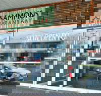 Trak Live Lounge Bar - Travel Agents