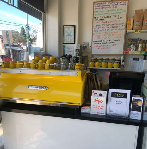 Biff Tannin's - Travel Agents 0