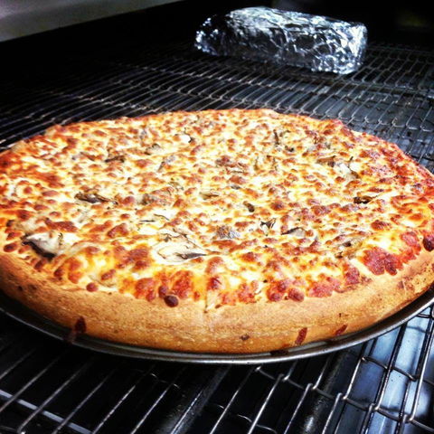 Big Pappa's Pizza - Goodna - Cruises Travel 0