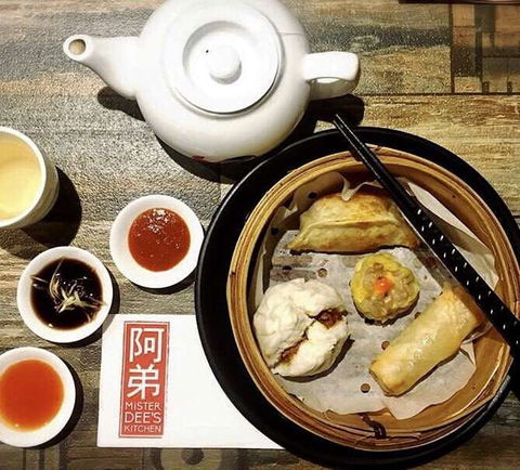 Mister Dee's Kitchen - Travel Search 0